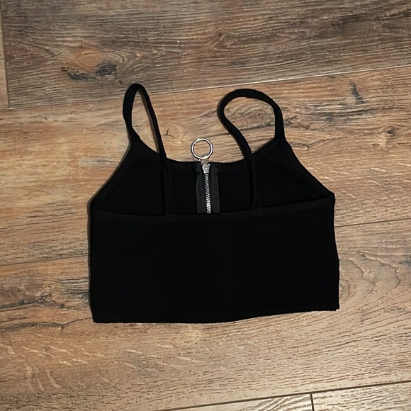 Windsor - Picture 2 of 2